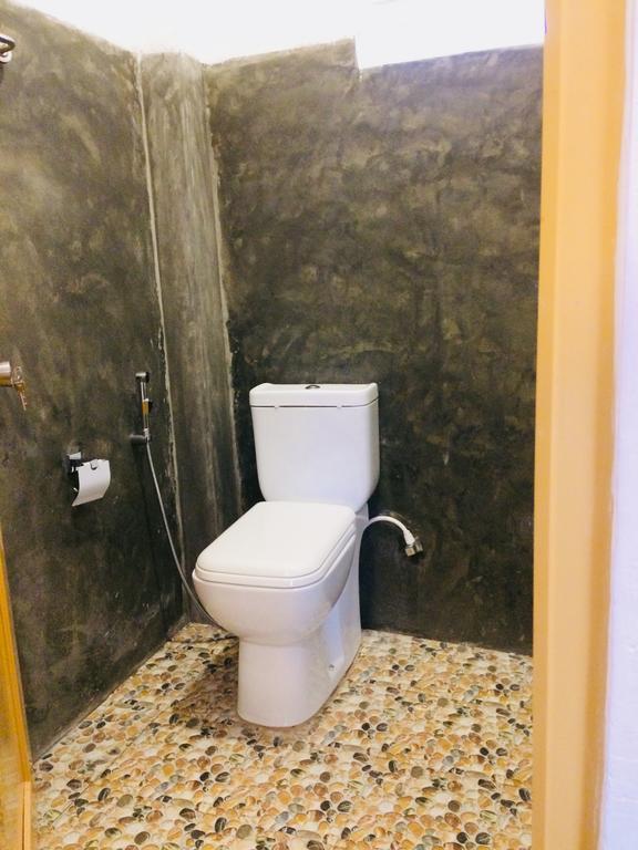Damith Tourist Inn Mirissa Ngoại thất bức ảnh