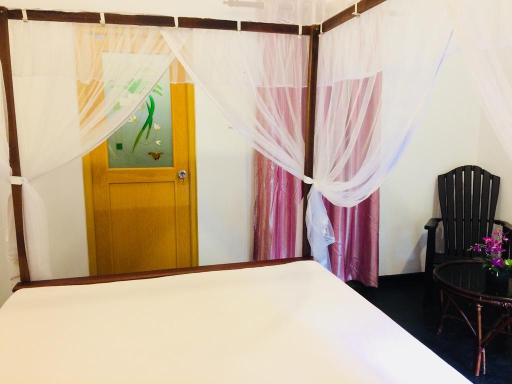 Damith Tourist Inn Mirissa Ngoại thất bức ảnh
