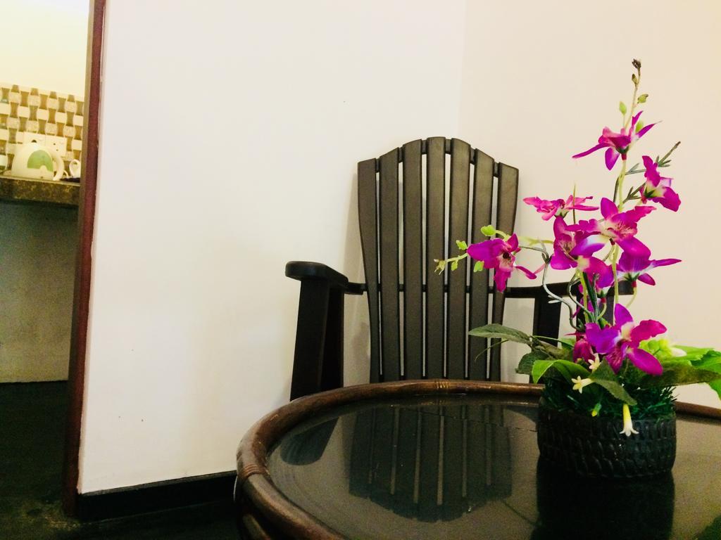 Damith Tourist Inn Mirissa Ngoại thất bức ảnh
