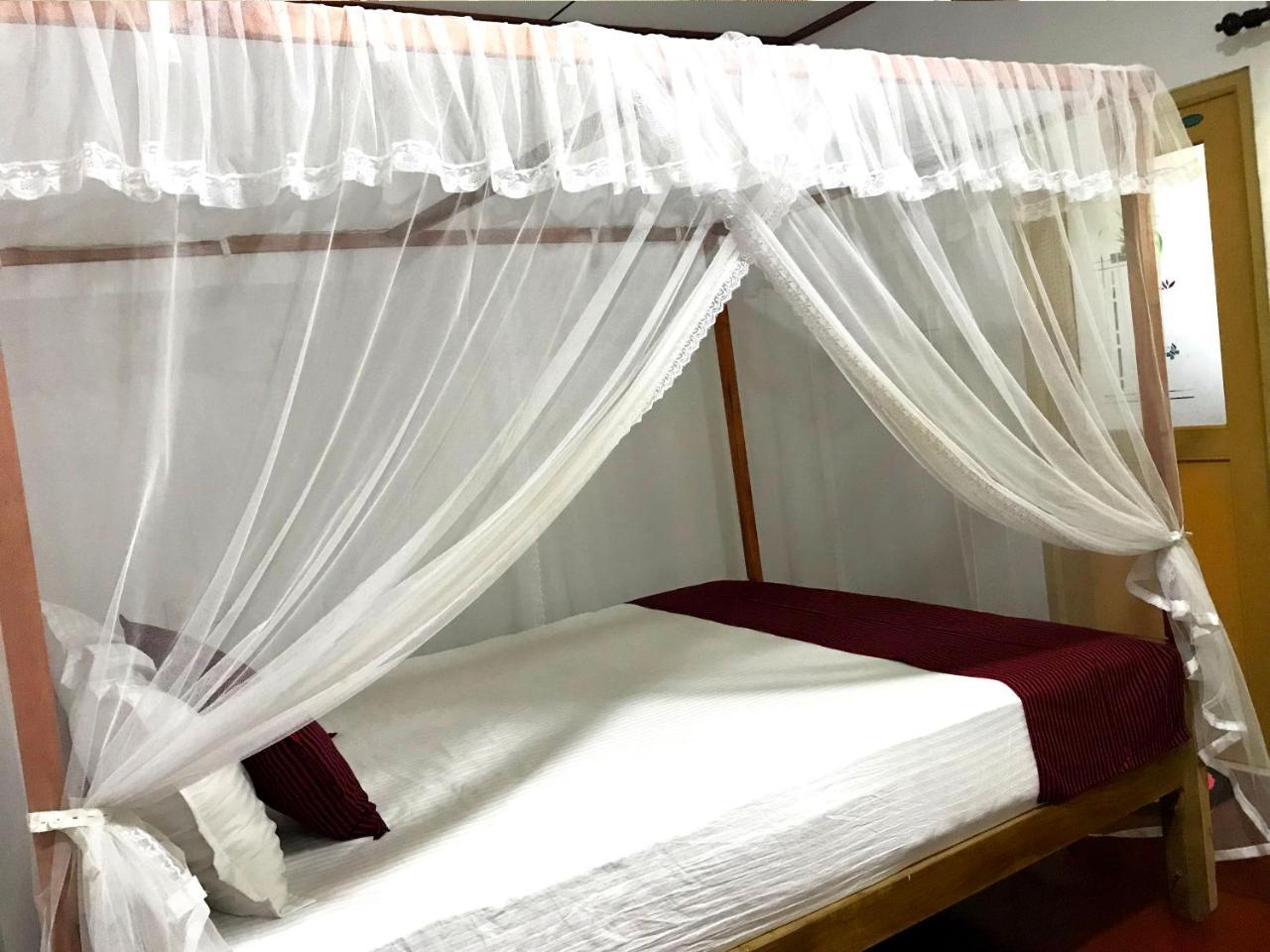 Damith Tourist Inn Mirissa Ngoại thất bức ảnh
