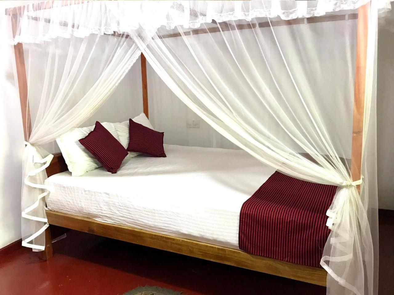 Damith Tourist Inn Mirissa Ngoại thất bức ảnh